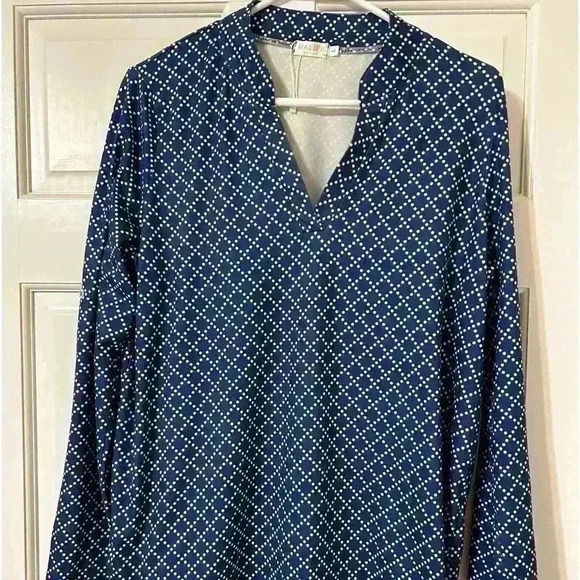 Women’s size large top - Picture 1 of 1
